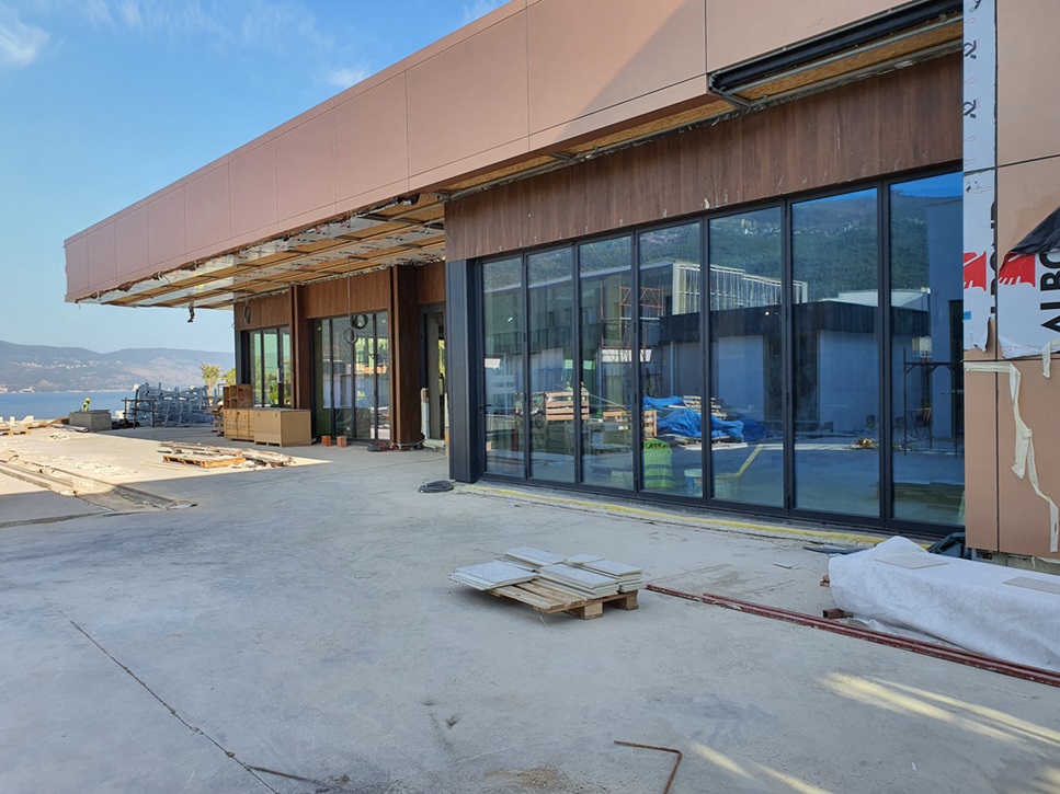 installation of Villa Savina by Metrum Project