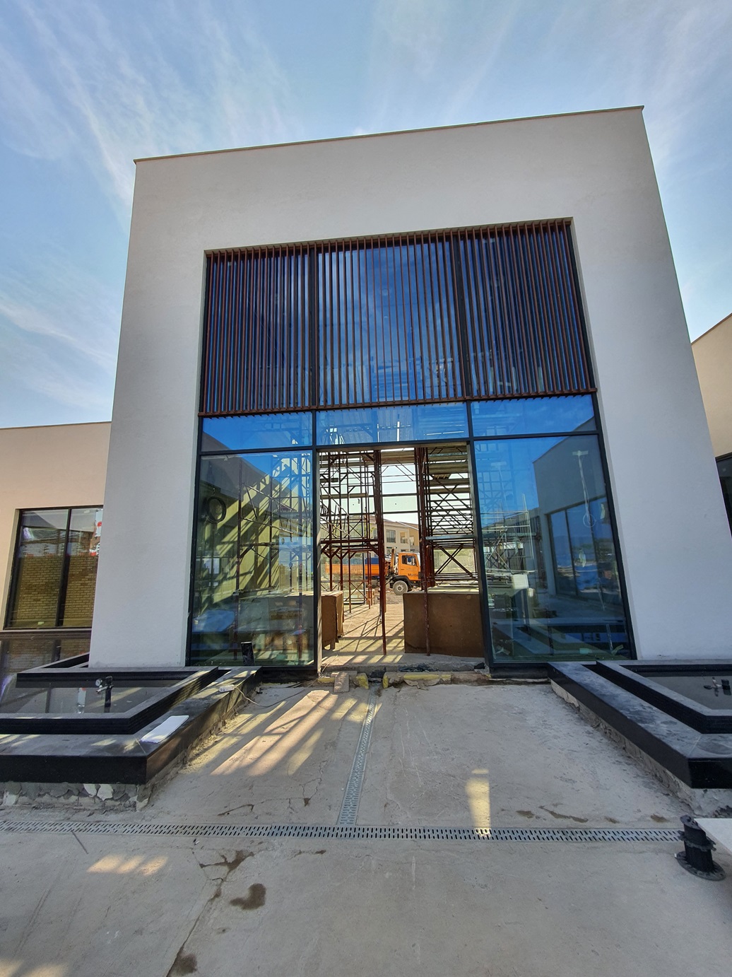 installation of Villa Savina by Metrum Project
