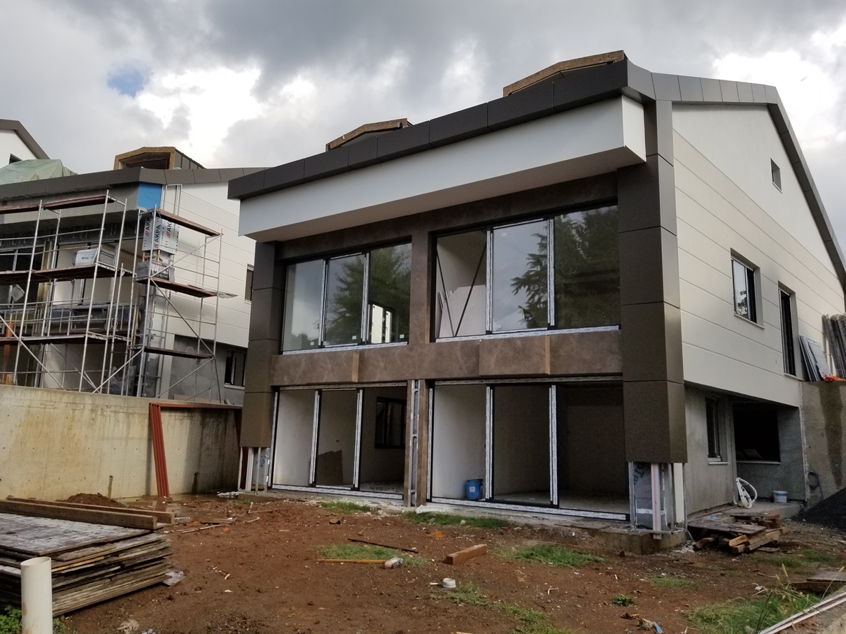 installation of Villa Silva by Metrum Project