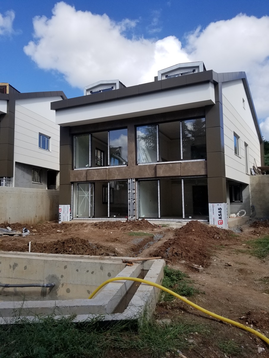 installation of Villa Silva by Metrum Project