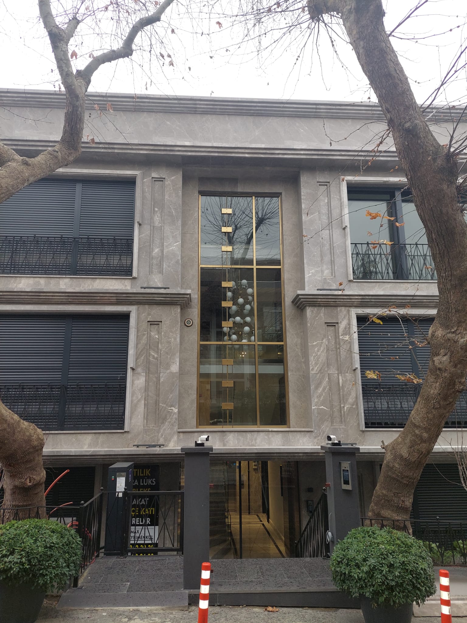 installation of Titanium Coating Curtain Wall by Metrum Project