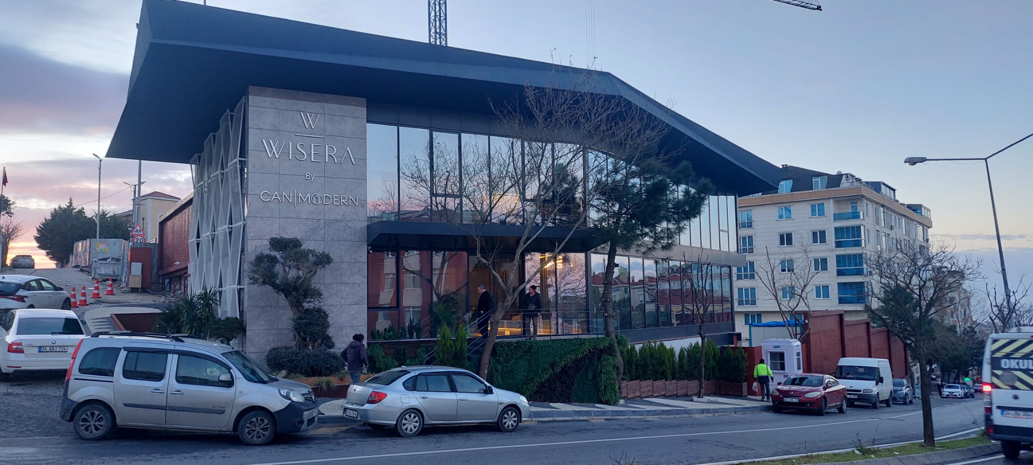 installation of Can Modern Building by Metrum Project
